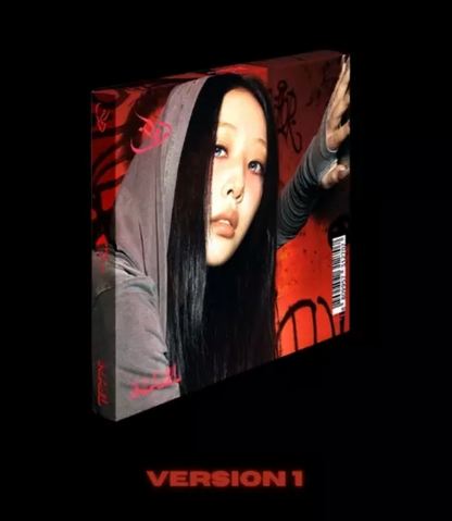 Yves - 4th EP [NAIL] Deluxe Ver.